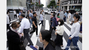 일본 최저임금 1000엔 논의 본격화…인력난에 기업들도 ‘용인’
