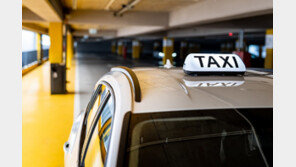 15차례 고의사고내 1억 챙긴 택시기사…승객 태우고도 ‘쾅’