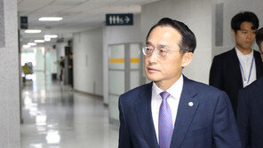 선관위 사무총장, 이르면 25일 인선…35년만 외부 출신