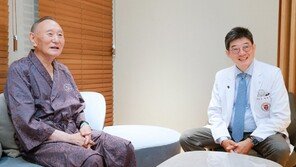 고려대 안암병원 신관 첫 환자는 ‘봉천동 슈바이처’ 윤주홍 원장