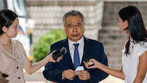 박영수 “특검은 공무원 아냐…포르쉐 렌트비 지급” 