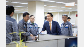 대통령 따라 폴란드 간 김동관…‘1200조’ 우크라 재건 사업 본다