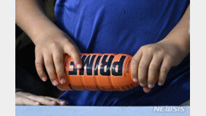 “콜라 6배 카페인 논란” 美에너지음료 ‘프라임’, 국내서도 유통 괜찮나?