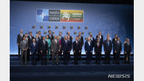 나토 공동성명 “北 CVID 거듭 촉구…한미일 대화 제의 응해야”