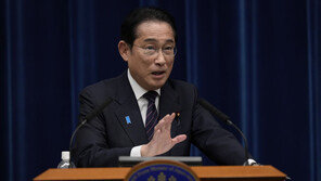 일본 “北미사일, 오전 11시13분께 日 EEZ 밖 낙하 추정”