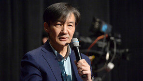 이준석 “조국 자녀 소송 취하, 총선 출마 강행 신호…수도권 험지 승부수”