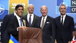 나토 “中의 강압 맞서 동맹 보호할것”… 中 “나토 동진 반대” 