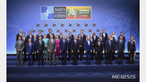 러시아 “나토, 냉전 체제로 회귀…다극세계 억제”