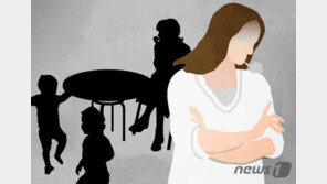 아기 숟가락 요구했다고 “맘충”…애들에게 악담한 옆 손님