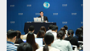 이창용 “금통위원 전원, 기준금리 3.75% 인상 열어둬야”