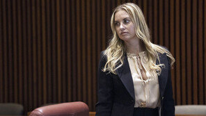 성형수술 과정 생방송 중개한 美 의사…의사면허 박탈당해