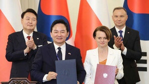 韓 건설기계·철강·원전, 우크라이나 ‘재건 특수’ 맞을까