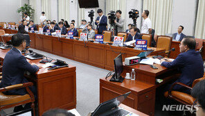 野, 운영위 소집에 與 불참…“오염수·고속도로 의혹 설명하라”