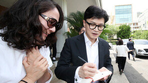 한동훈, 총선 출마설에 “법무부 장관 일 더 열심히 하겠다”