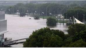 집중호우에 학교 3곳 침수·파손 피해…20개교 등하교 시간 조정
