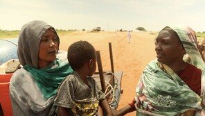 “트럭이 싣고와 한번에 암매장”…수단서 버려지는 시체들