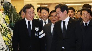 ‘개딸·낙딸’ 전쟁터…민주 새 커뮤니티 블루웨이브 ‘와글와글’