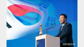 尹 “우크라 재건, 한-폴 협력의 새로운 장…아낌없이 지원”