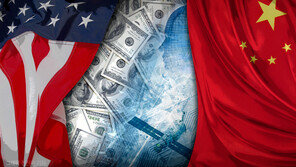 美, 중국산 수입 줄어…“15년 만에 1위→3위로 하락”