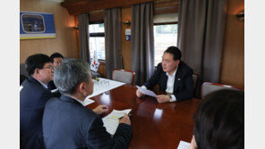 윤 대통령, 우크라→폴란드 이동 열차서 호우 상황 점검