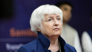 옐런 美재무장관 “중국 고율관세 철폐는 시기상조”