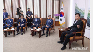 김진표 “4년 중임제·불체포특권 포기 등 내년 총선 개헌해야‘”