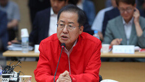 ‘폭우 골프’ 홍준표 “팔거천 실종 사고 집에서 보고받아…트집 잡지 마라”