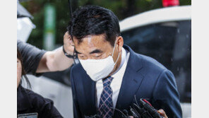 ‘빗썸 주가조작 연루’ 원영식 전 초록뱀그룹 회장 구속기소