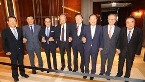 여야 원로 정치인들, ‘3월회’ 발족