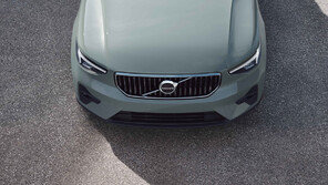 볼보, 최상위 얼티메이트 트림 적용… ‘XC40 한정판’ 출시 예고