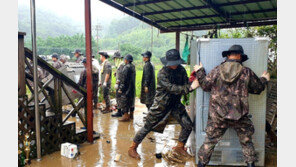 軍 오늘도 수해 복구·실종자 수색 계속… 장병 1만1000여명 투입