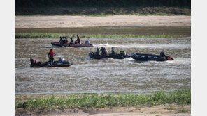 “구명조끼 왜 안 입혔나”… 실종자 수색 해병대원 급류 휩쓸려 실종