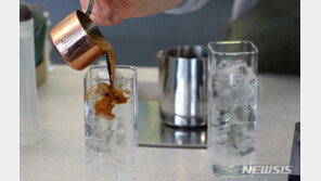 ‘외식 증가’ 물수건 사용 확 늘었다…1회용 숟가락은 감소