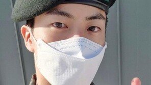 “강도가 보고 도망갔다”…군대 간 BTS 진, 브라질 팬 구한 사연
