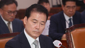 김영호 인사청문회, 자료 제출 부실 공방에 파행…연기되나