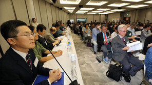 “의대정원 확대 독단적 합의”…의사 협회장 탄핵안 부결