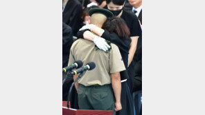 ‘순직 해병’ 유족 “다신 비극 없게 근본 대책을” 