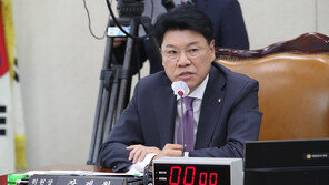 장제원, 고민정 ‘윤 대통령 장모 구속 책임론’ 주장에 “저급”