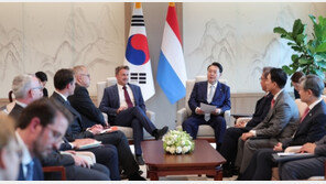 尹, 정전 70주년 맞아 ‘6·25 참전국’ 룩셈부르크·뉴질랜드 정상 만나