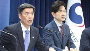 정부 “일본에 ‘오염수’ 국민 우려 전달…모니터링 투명하게 이뤄져야”