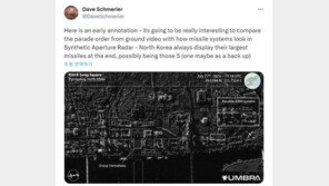 또 위성사진에 포착된 북한 열병식…ICBM 5기 이상 등장