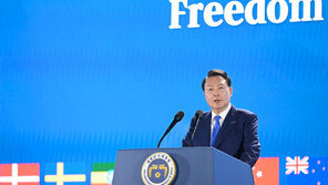 윤 지지율, 2%p 오른 35%…2주 연속 소폭 상승