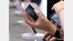 MZ 마음 돌릴까…삼성 “갤럭시 방향성은 전 연령에 사랑받는 것”