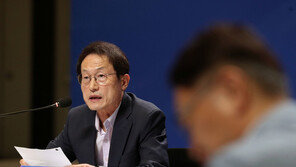 조희연 “학부모 민원으로부터 선생님 보호하는 시스템 도입”