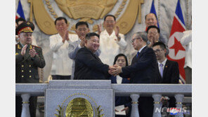 시진핑, 김정은에게 친서로 “혈맹과 위대한 우정” 강조