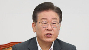 이재명, ‘신혼 3억증여 공제’에 “또 초부자감세…정책 역주행”