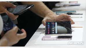 갤럭시 Z 플립·폴드5, 사전 판매 시작부터 신기록…전작 2배 팔려