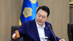 윤 대통령 “폭염 보호 대책에 만전…국가재난체계 원점 재검토”