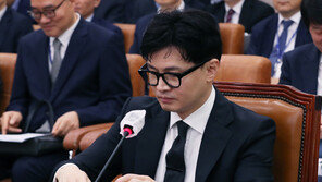 수사준칙 개정…與 “文정권 잘못 바로잡기” 野 “검찰국가”