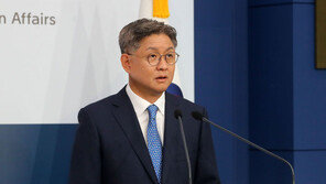 외교부 “북·러 무기거래 즉각 중단돼야…평화·안정 해쳐”
